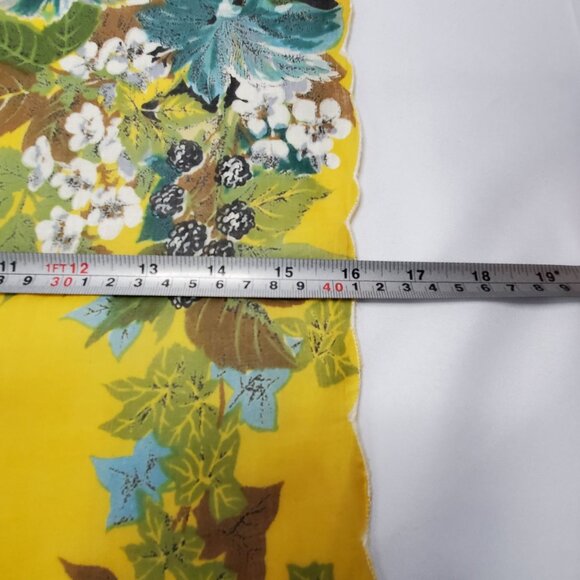 Vintage Floral Handkerchief With Yellow & Green Botanical Print Scalloped Edge - Picture 7 of 8